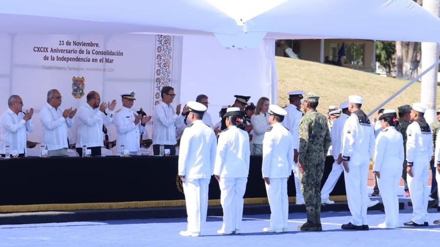 Asiste secretario general de Gobierno al 199 aniversario del “Día de la Armada de México” en la Primera Región Naval