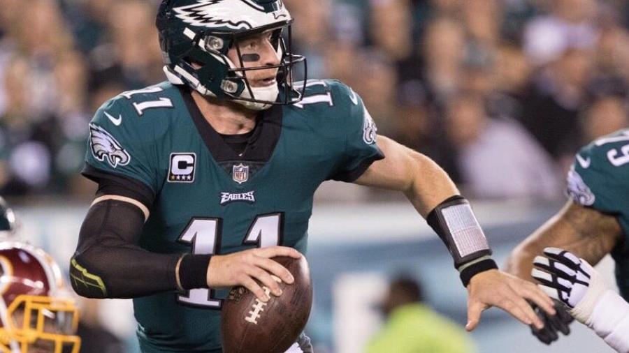 Carson Wentz mantiene a Philadelphia a la cabeza