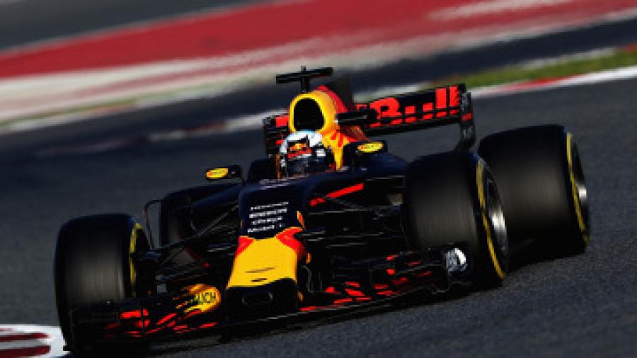 Red Bull quiere hacerse de los otores Honda pero con distinto nombre