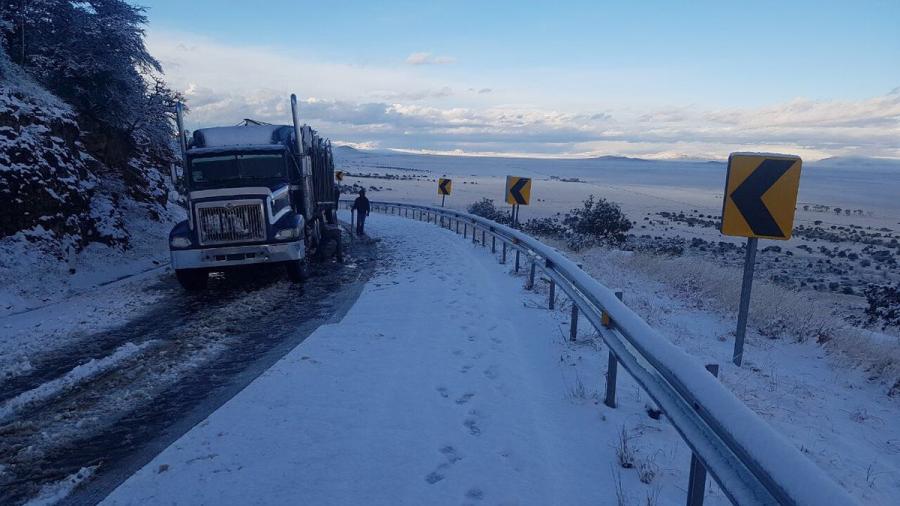 Nieve obliga a cerrar tramo carretero entre Sonora y Chihuahua