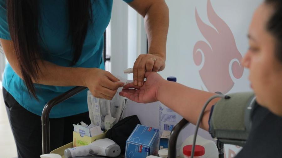 Ofrece Gobierno Municipal detención oportuna de diabetes en sus clínicas UANE