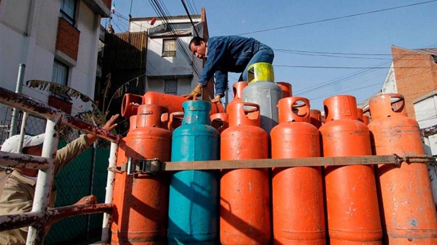 Tanque de gas aumenta entre 40 y 90 pesos en Oaxaca por el 'gasolinazo'