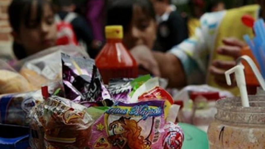SEP prohibirá la venta de ‘comida chatarra’ en escuelas