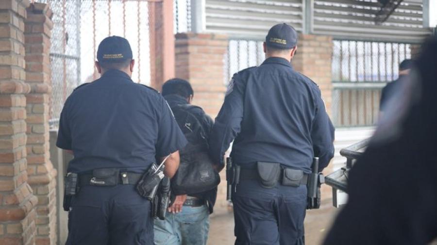 Mexicano con residencia en EU es arrestado en McAllen por cargos de agresión sexual