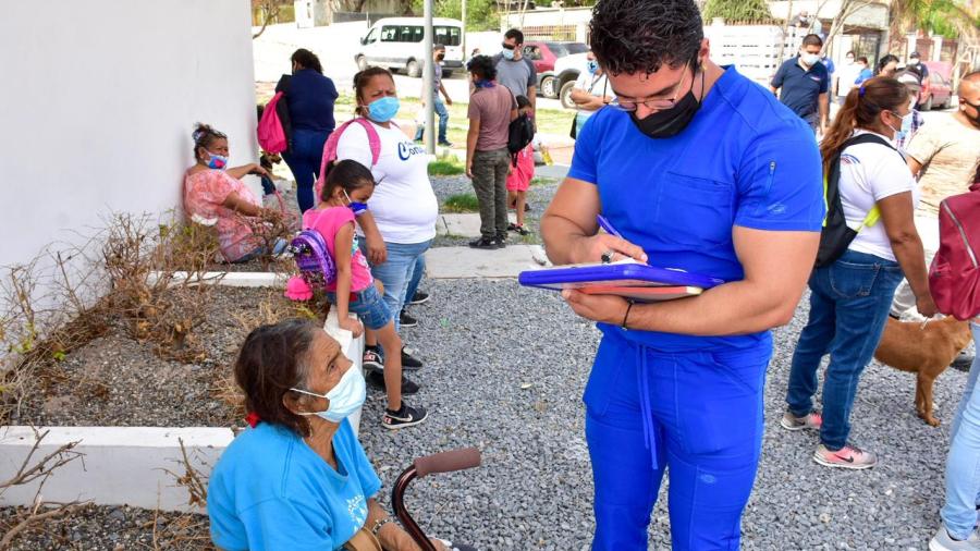 DIF Reynosa visitó a las familias de la colonia Constitución 