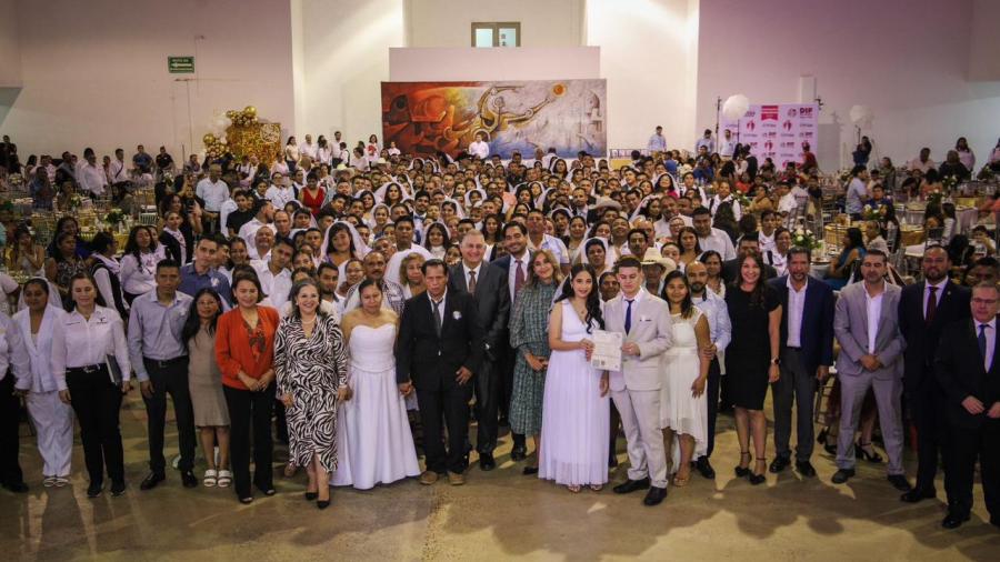 Formalizan Ayuntamiento y DIF a 130 parejas con Matrimonios Colectivos en Reynosa