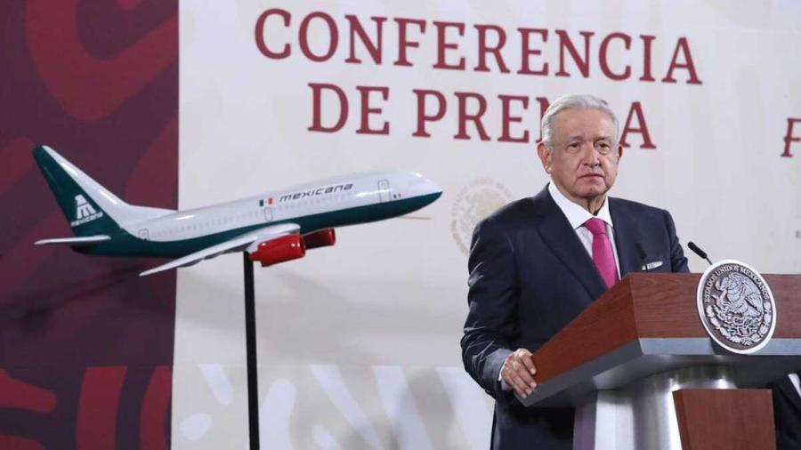 Gobierno federal formaliza compra-venta de Mexicana de Aviación por 815 mdp