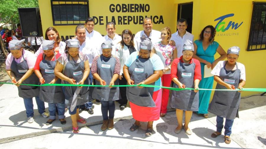 Inauguran comedores comunitarios