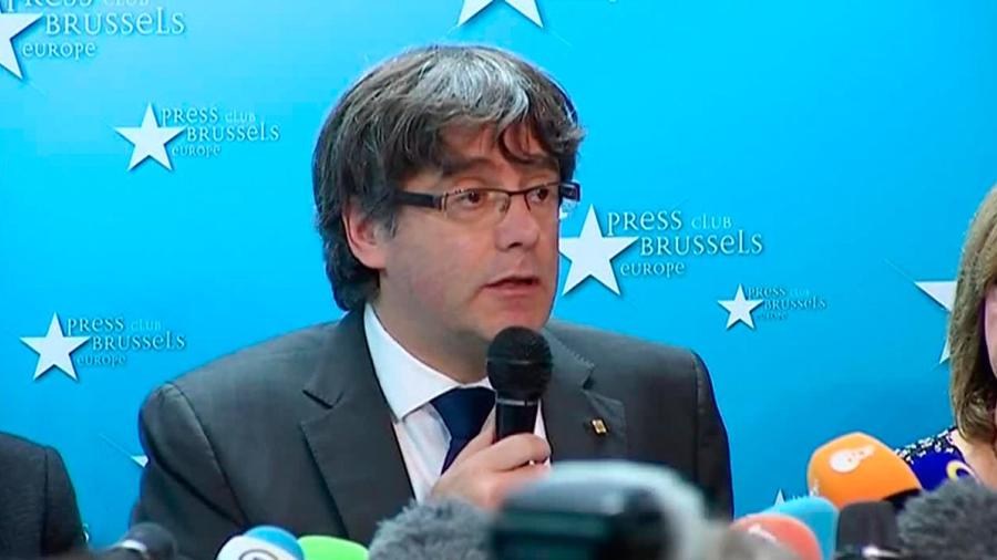 Puigdemont asegura que no está huyendo de la justicia