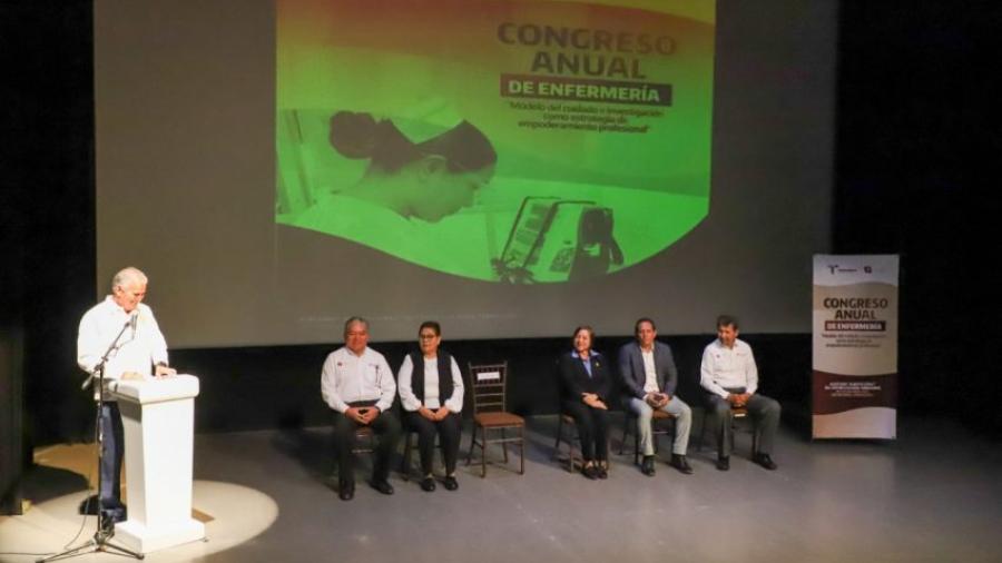 Inaugura secretario de Salud Congreso de Investigación en Enfermería