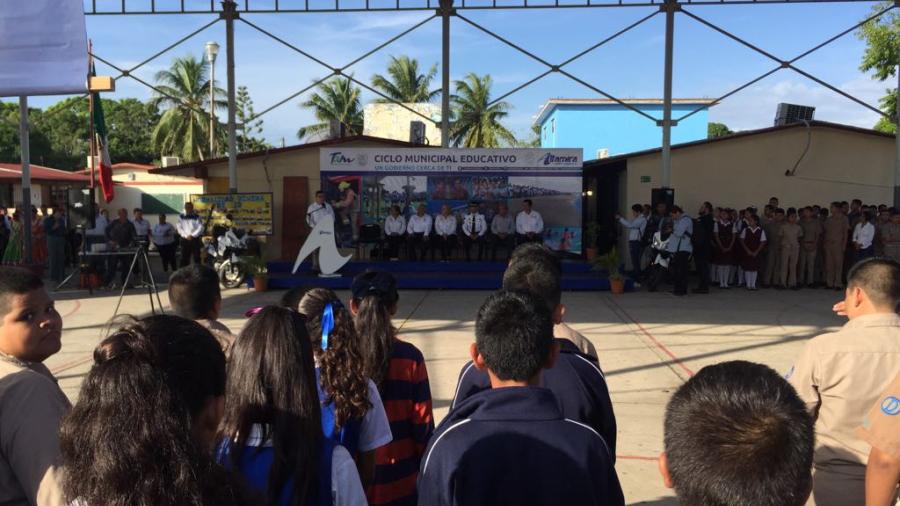 Trabajan para fortalecer el tejido social