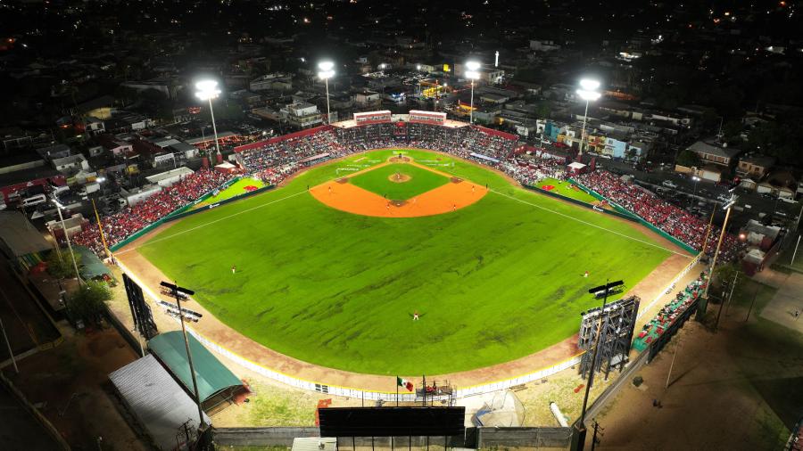 Emotiva noche béisbol une a Nuevo Laredo en el juego del 177 aniversario con triunfo de Tecos ante Charros de Jalisco