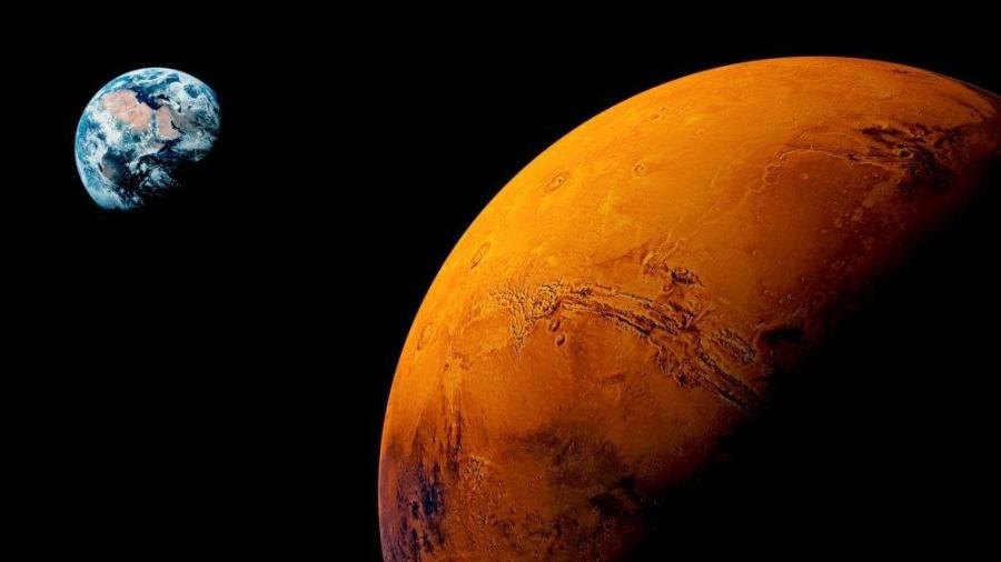 Hay agua bajo superficie de Marte