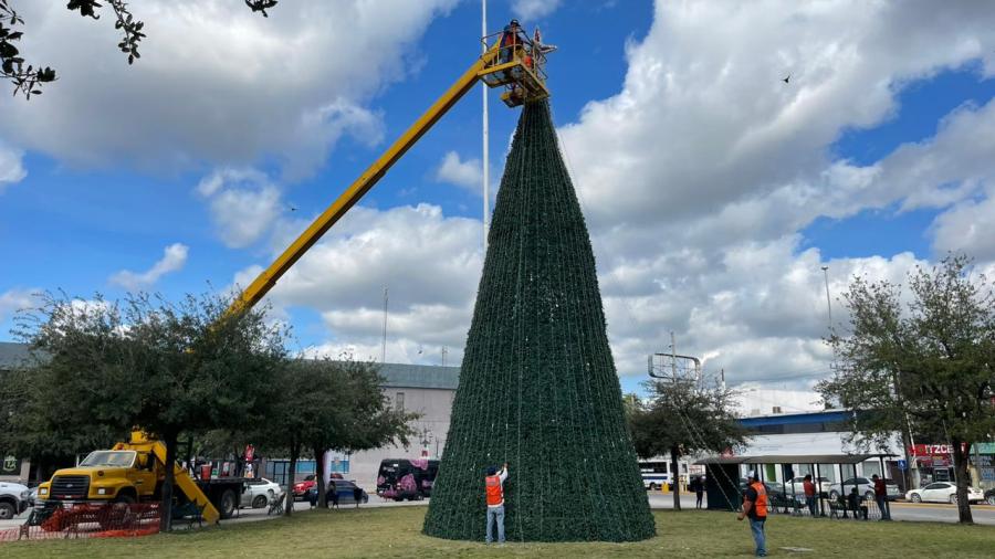 Llega la navidad a Plaza de la República