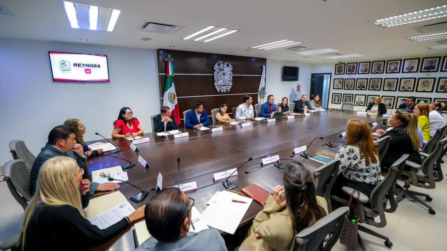 Voto unánime del Cabildo a propuesta de Carlos Peña Ortiz para Secretarios de Obras Públicas, y de Desarrollo Urbano y Medio Ambiente