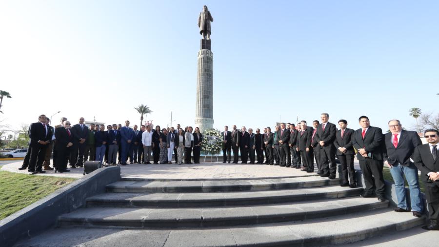 Conmemora Gobierno Municipal natalicio de Benito Juárez con emotiva ceremonia cívica 