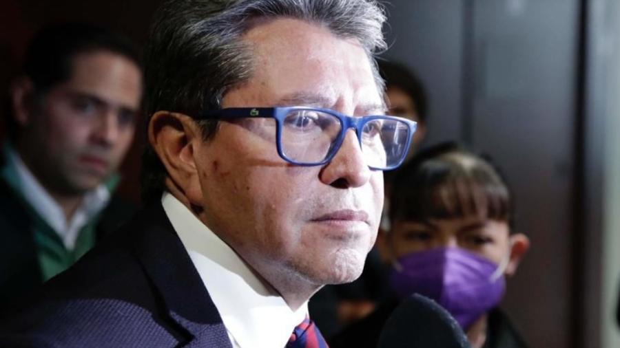 Monreal busca denunciar a Sansores por espionaje