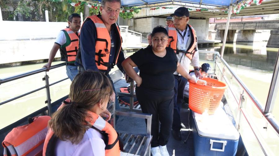 Analizan causas de mortandad de peces en el canal de la Cortadura