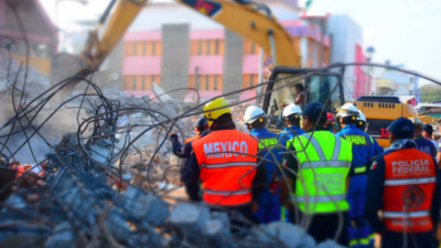 EPN eval&uacute;a con su gabinete acciones y afectaciones por sismo