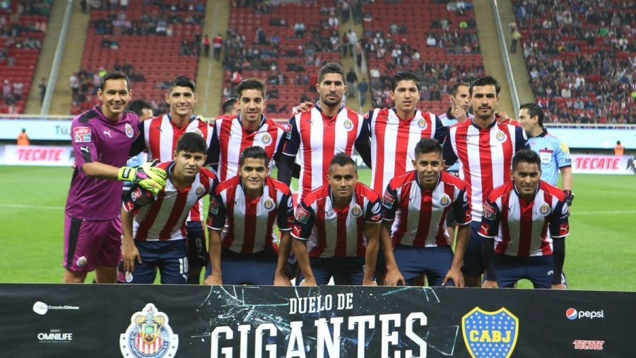 Chivas gana el 'Duelo de Gigantes' a Boca Juniors 