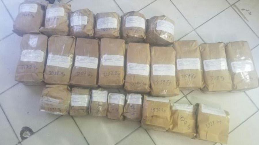 Detienen a persona que transportaba marihuana