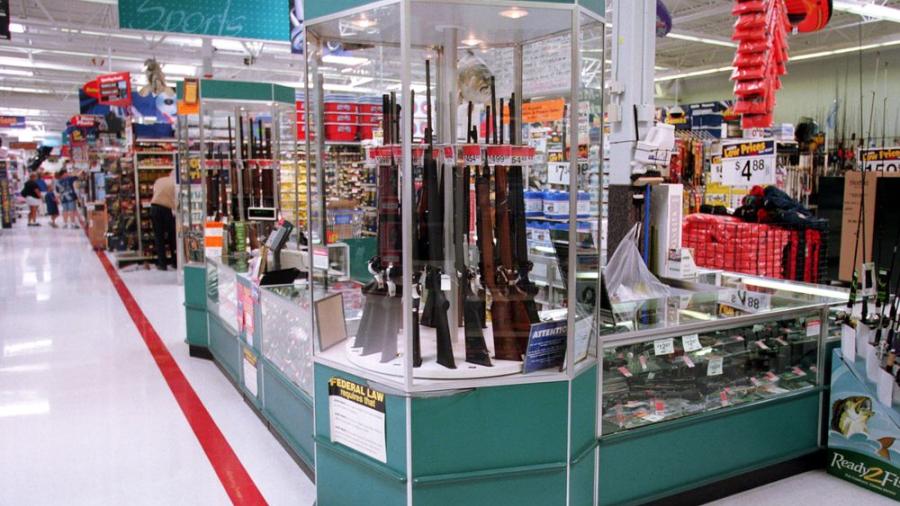 Walmart continuará vendiendo armas y municiones