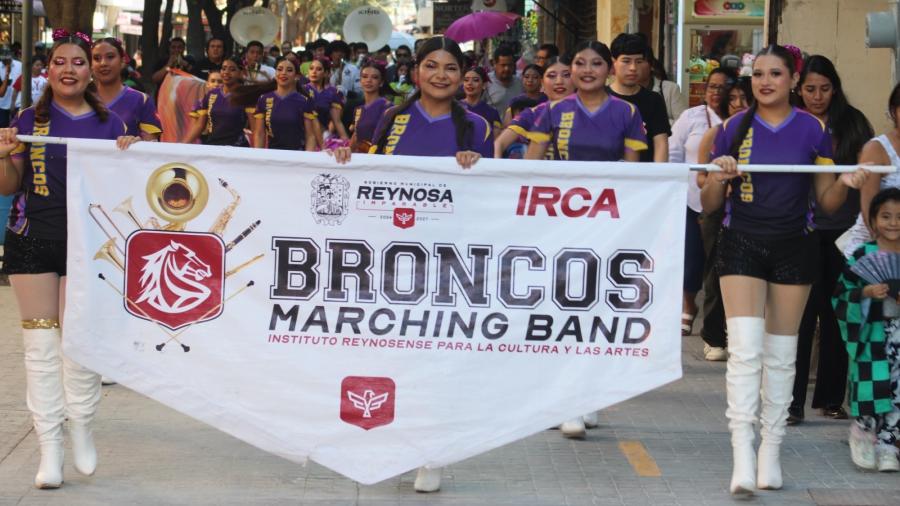 Celebra Gobierno de Carlos Peña Ortiz el Día de la Raza con recorrido musical