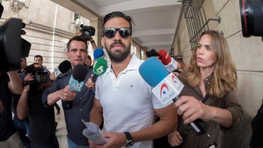 Fiscalía solicita el re ingreso a prisión de un integrante de "La Manada", en España