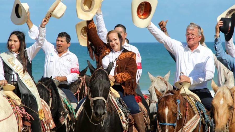 Realizan Cabalgata Federada AJUA 2017