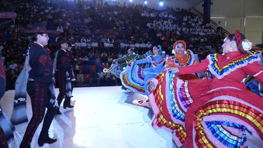 Presenta la UAT con éxito el Festival de Folklor Universitario 2025