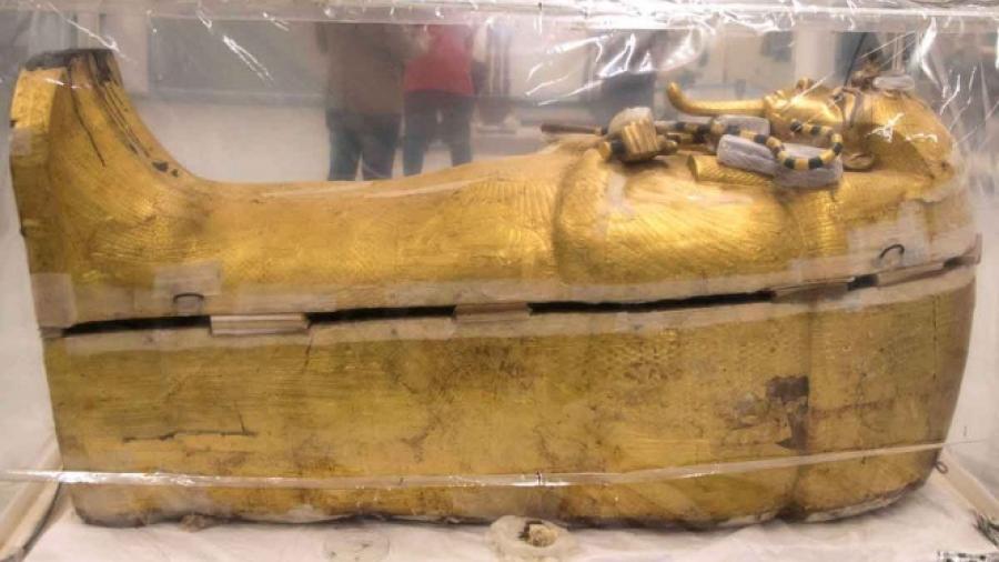 Listo para la restauraci&oacute;n el ata&uacute;d dorado de Tutankam&oacute;n