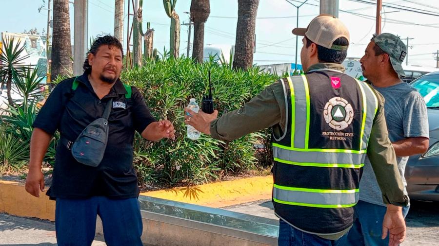 Activó Gobierno de Reynosa operativo de dotación de agua por calor extremo 