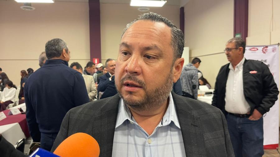 Constructores firman convenio con bachilleratos para formación dual