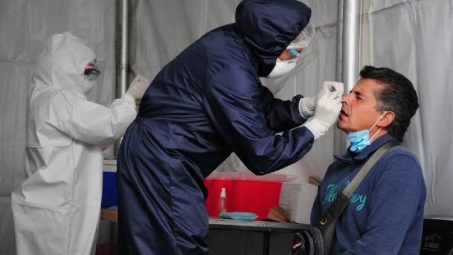 Semana epidemiológica cierra con reducción de 42% en contagios estimados de COVID-19