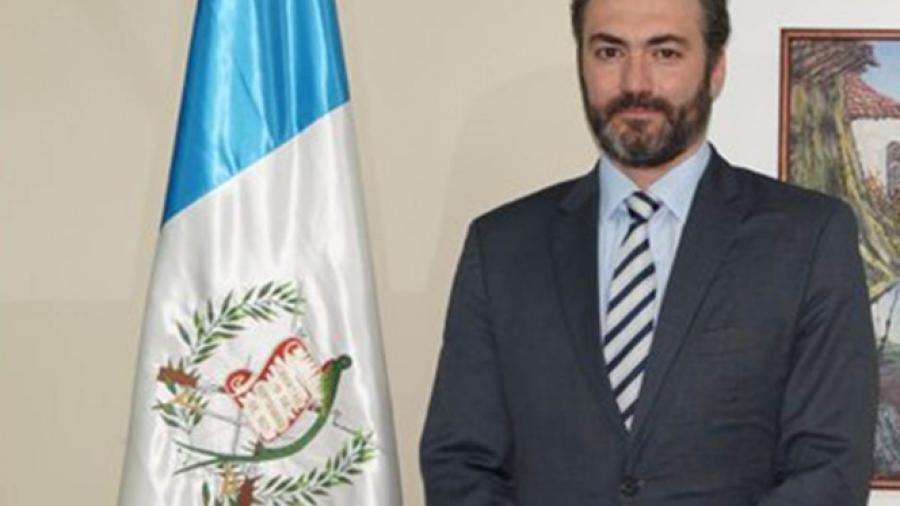 Exministro de Economía guatemalteco es declarado prófugo
