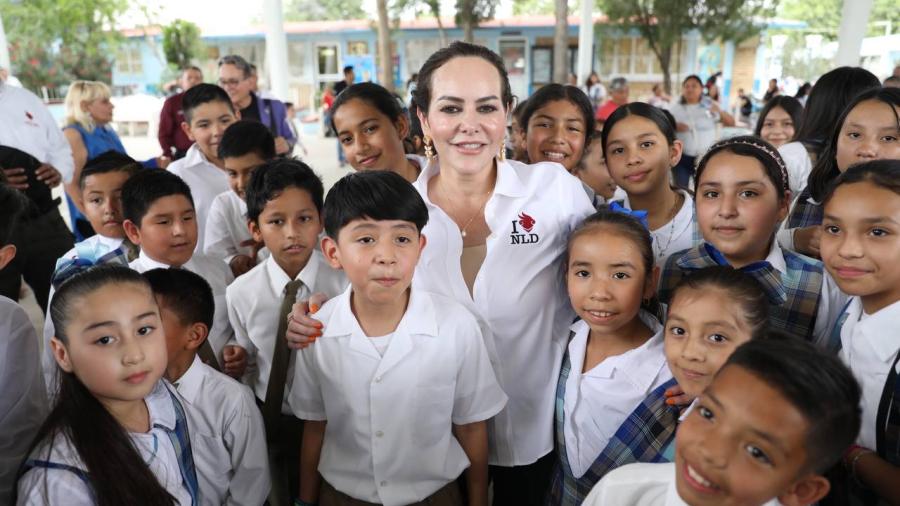 Invita a alcaldesa Carmen Lilia Canturosas a aprovechar prórroga para el registro de becas municipales