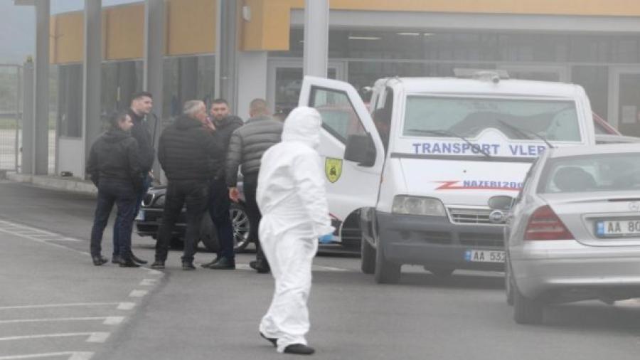 Roban 10 mde en aeropuerto de Albania 