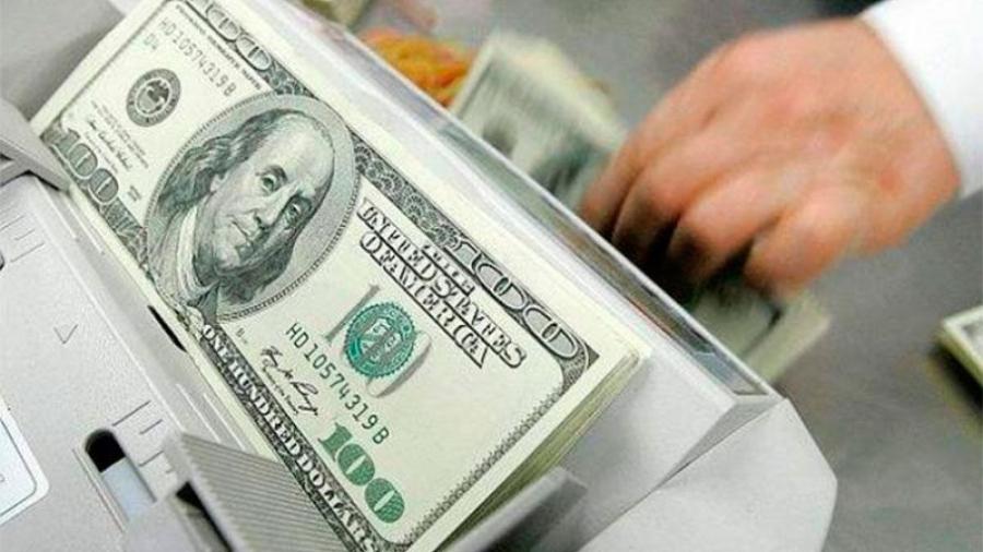 Dólar inicia en 17.85 pesos a la venta en casas de cambio 