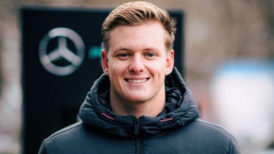 Mick Schumacher se une a Mercedes como piloto reserva de F1