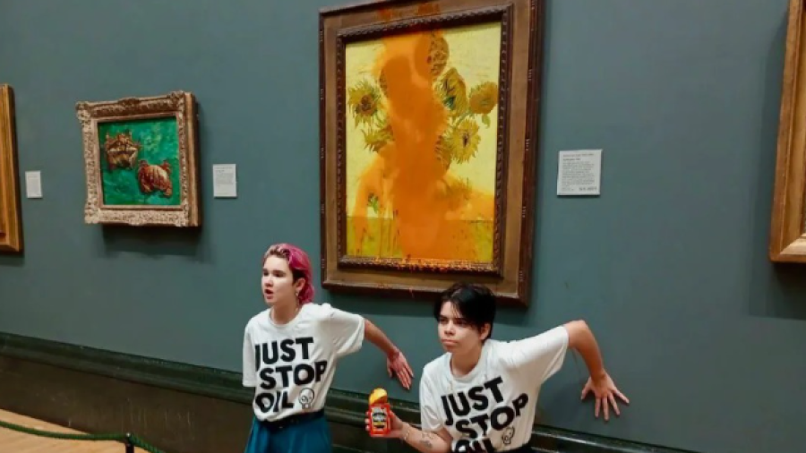 Activistas lanzan sopa de tomate a ‘Los Girasoles’, pintura de Vincent Van Gogh en Londres