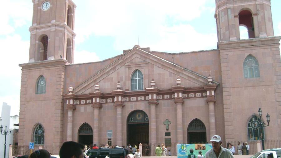 Iglesia abre proceso contra curas acusados