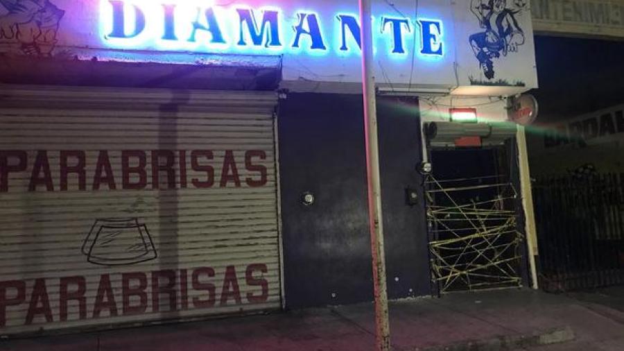 Atacan a balazos un bar en Monterrey