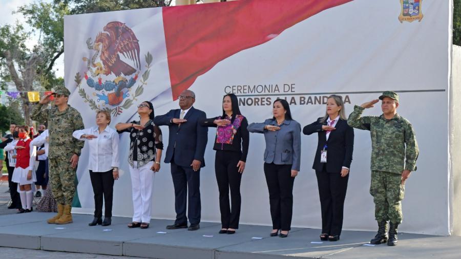 Realiza DIF Matamoros Ceremonia de Honores a la Bandera