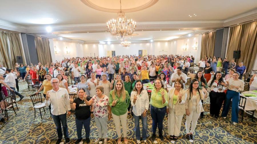 Conviven más de 800 simpatizantes con Maki Esther Ortiz Domínguez en Ciudad Victoria