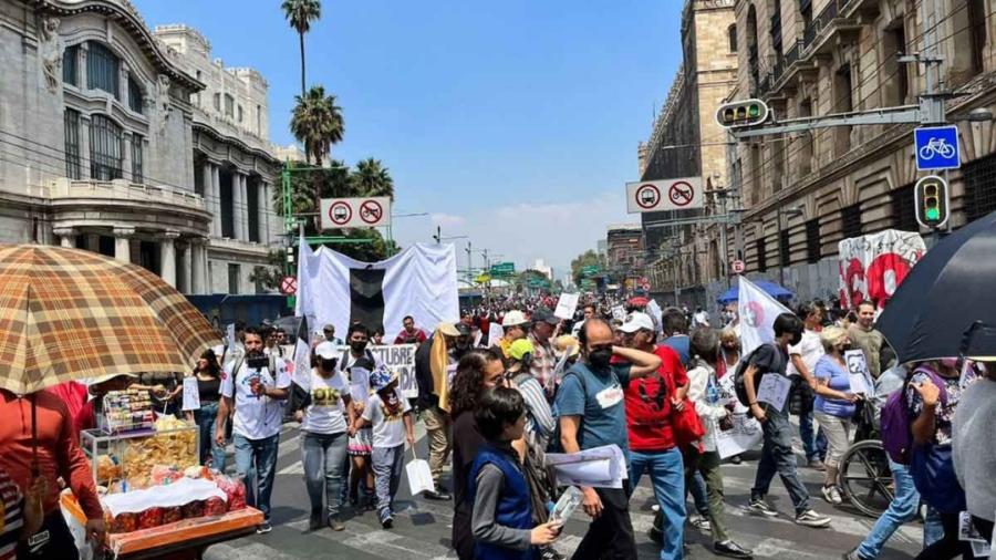 Marcha en conmemoración de Tlatelolco 68, reúne 3500 asistentes 