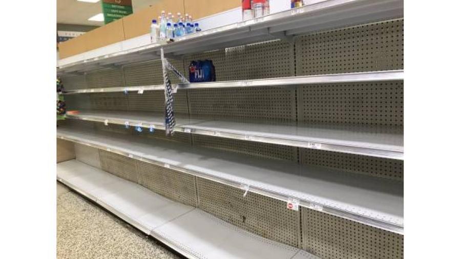 Se agotan víveres y combustible en Florida por llegada de 'Irma'