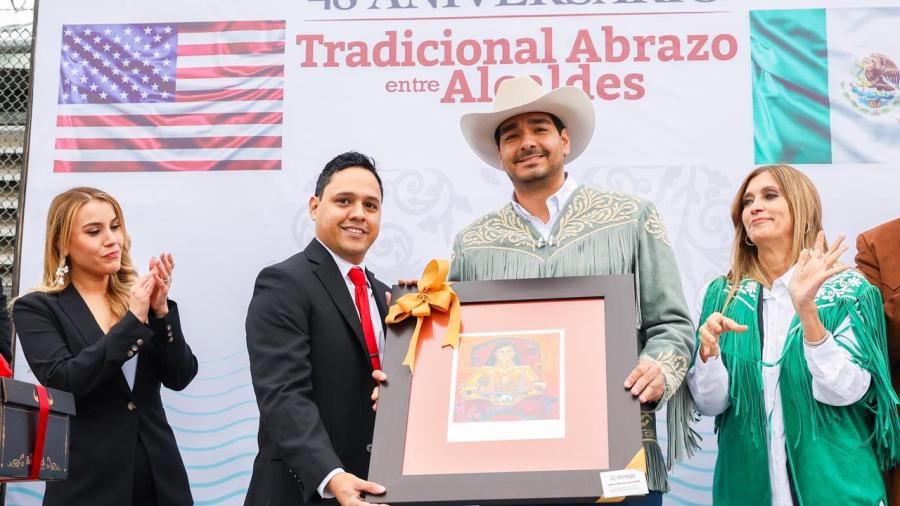 Celebran Carlos Peña Ortiz y Sergio Coronado Tradicional Abrazo Entre Alcaldes 2024