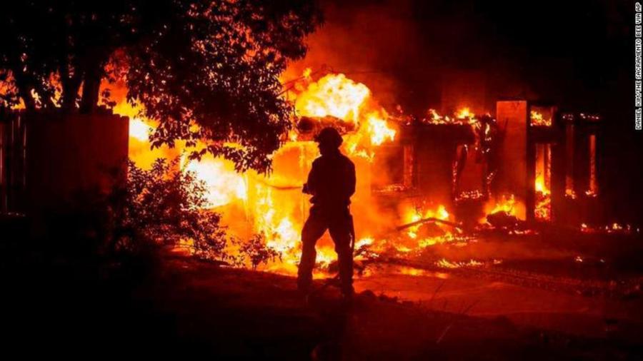 Ante incendios en California Trump declara estado de emergencia