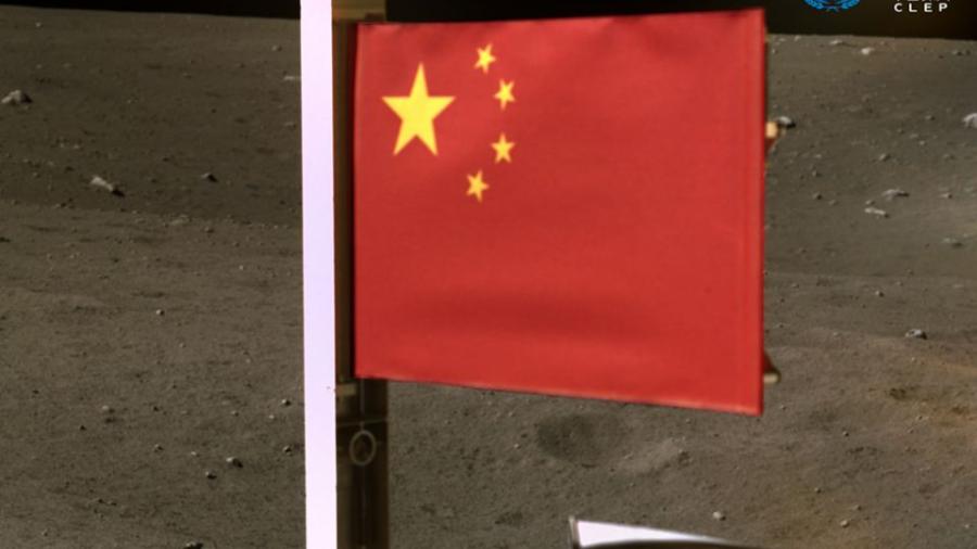 China se convierte en el segundo país en la historia en plantar su bandera en la Luna