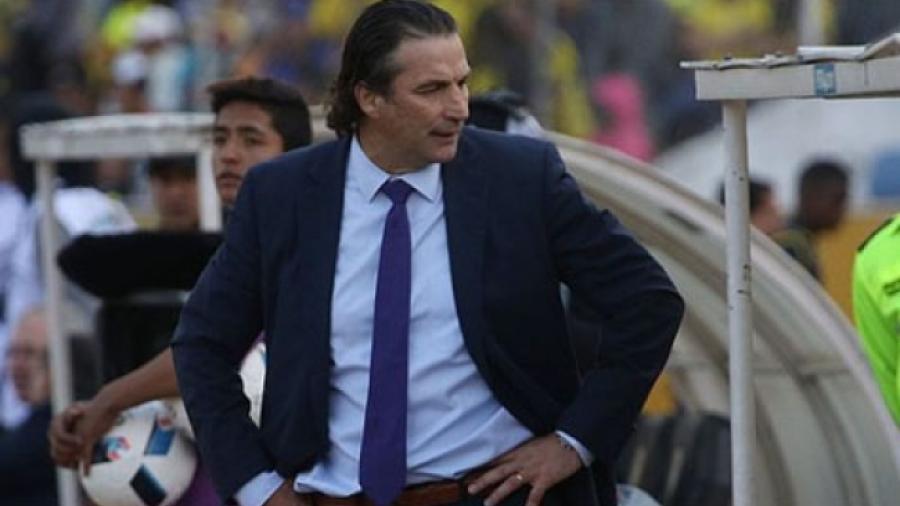 Juan Antonio Pizzi se muestra optimista previo a choque ante Argentina 